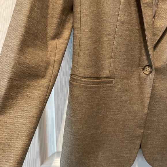 See next listing for matching pant. Taupe jacket w gorgeous gold brocade liner - Picture 3 of 6